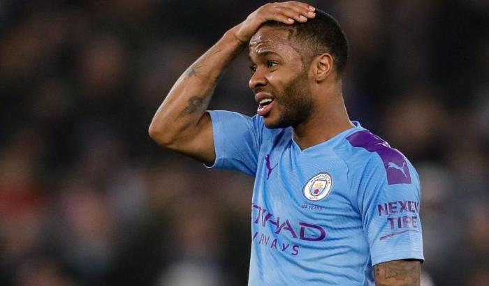 Sterling: "Non ho paura, ma ho delle riserve nel tornare in campo in questa situazione"