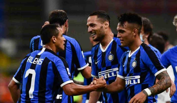 Dominio Inter: contro la Spal finisce 0-4. Nerazzurri secondi