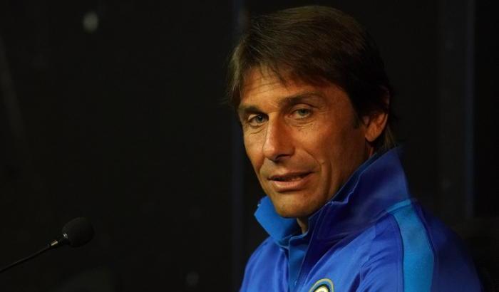 Antonio Conte non è più l'allenatore dell'Inter: lascia con una buonuscita