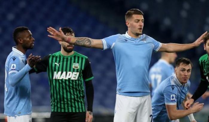 Immobile porta alla vittoria la Lazio contro il Sassuolo e aggancia il Napoli in classifica