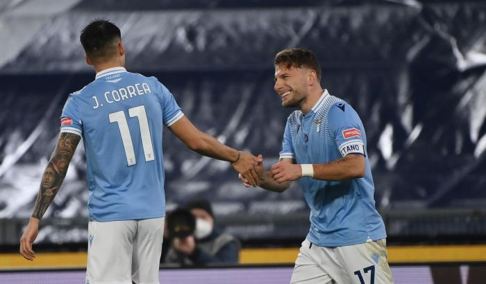 Prosegue la striscia vincente della Lazio: 1-0 al Cagliari e quarto posto conquistato