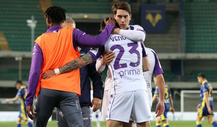 Vlahovic e Caceres portano tre punti per la salvezza della Fiorentina