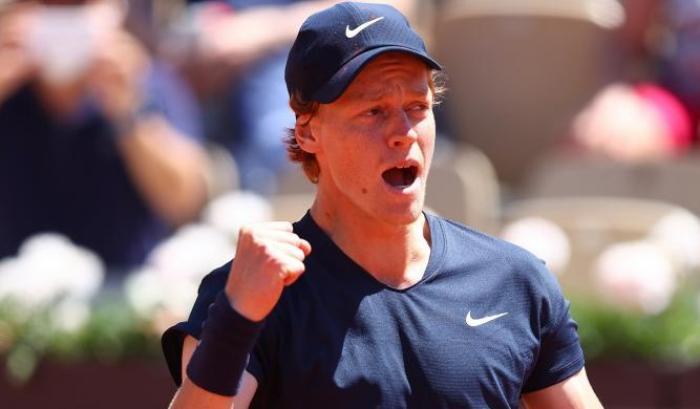 Roland Garros 1° turno: Sinner soffre ma vince, fantastico Musetti contro Goffin; eliminato Sonego