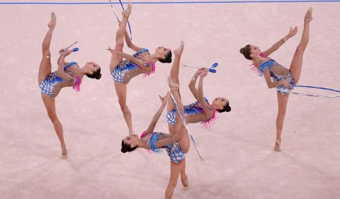 Volano le farfalle azzurre: conquistata una medaglia di bronzo nella ginnastica ritmica