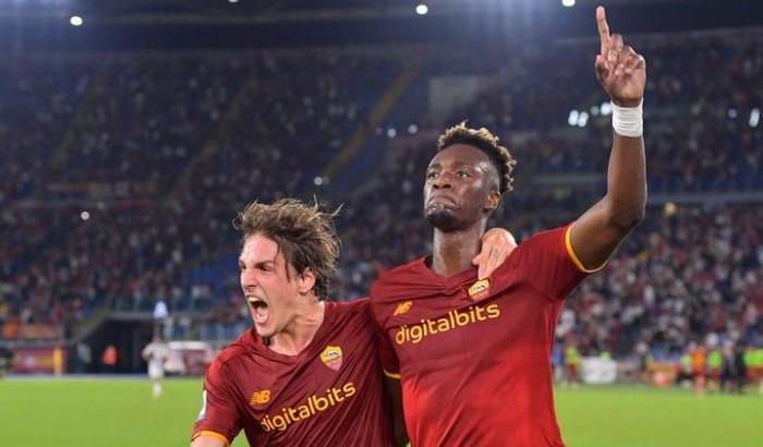 La Roma soffre ma vince in casa contro l'Udinese grazie ad Abraham, Pellegrini espulso salterà il derby